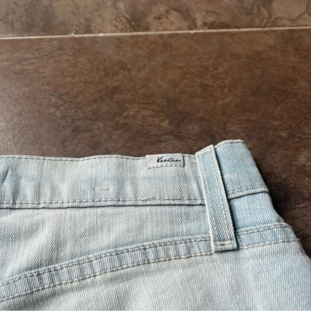KanCan light wash